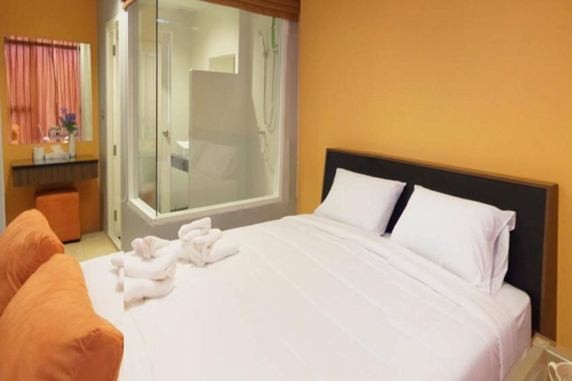 La Casa Hotell Pattaya Exteriör bild
